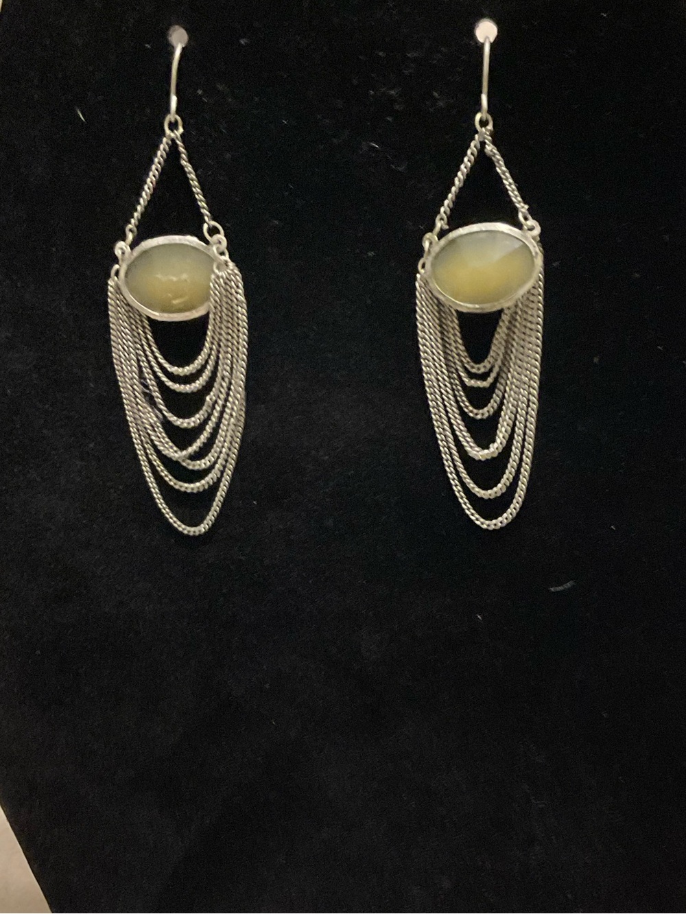 Vintage style dangling earrings, beautiful!